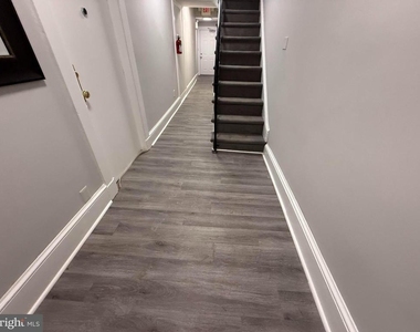 212 Warren Street - Photo Thumbnail 15