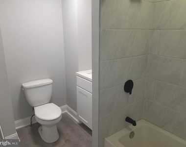 212 Warren Street - Photo Thumbnail 6