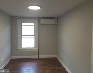 212 Warren Street - Photo Thumbnail 11