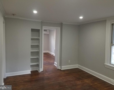 212 Warren Street - Photo Thumbnail 13