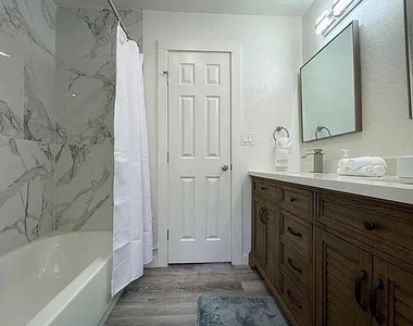 2502 Tracy Cv - Photo Thumbnail 15