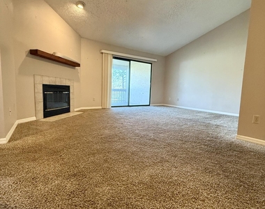 218 Cranes Lake Drive - Photo Thumbnail 3