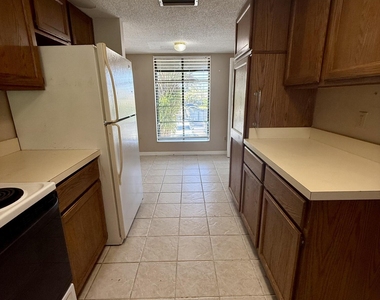 218 Cranes Lake Drive - Photo Thumbnail 10