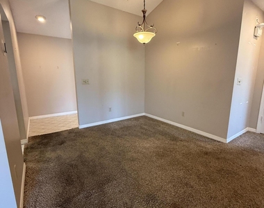 218 Cranes Lake Drive - Photo Thumbnail 6