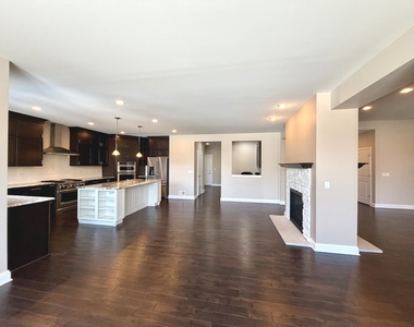 3907 Nannyberry Street - Photo Thumbnail 2