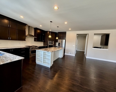 3907 Nannyberry Street - Photo Thumbnail 5