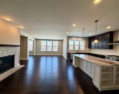 3907 Nannyberry Street - Photo Thumbnail 3