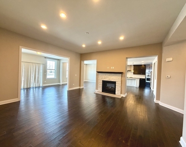 3907 Nannyberry Street - Photo Thumbnail 10
