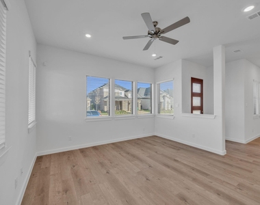 3244 Loam Lane - Photo Thumbnail 9