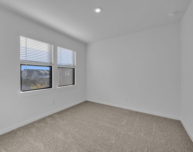 3244 Loam Lane - Photo Thumbnail 26