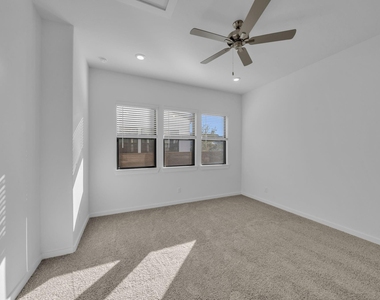 3244 Loam Lane - Photo Thumbnail 15