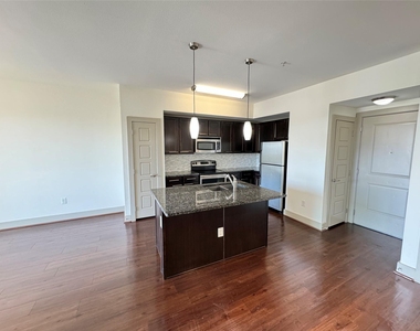 145 Heights Blvd - Photo Thumbnail 1
