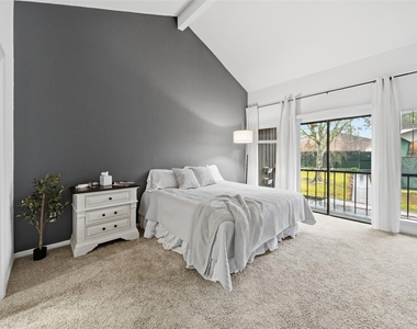 3226 Poe Drive - Photo Thumbnail 21