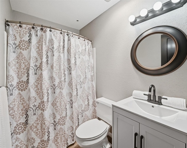 3226 Poe Drive - Photo Thumbnail 28