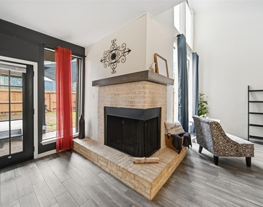 3226 Poe Drive - Photo Thumbnail 17