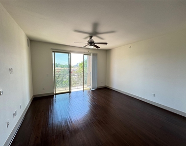 145 Heights Blvd - Photo Thumbnail 2