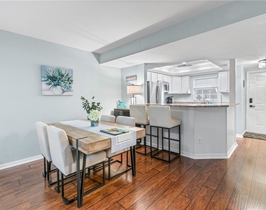 28280 Pine Haven Way - Photo Thumbnail 10