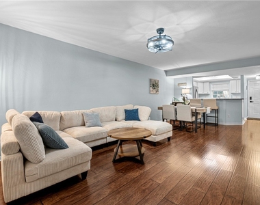 28280 Pine Haven Way - Photo Thumbnail 4