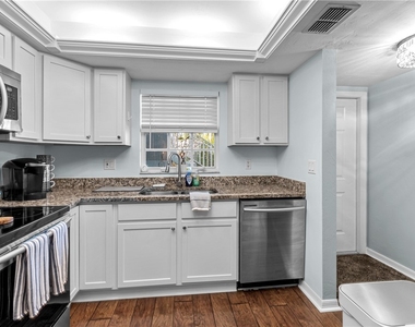 28280 Pine Haven Way - Photo Thumbnail 17