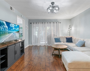 28280 Pine Haven Way - Photo Thumbnail 8