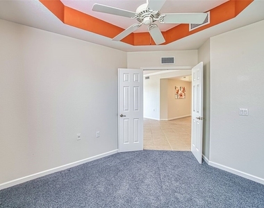 3071 Meandering Way - Photo Thumbnail 11