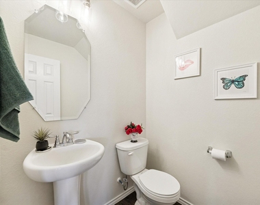 1606 Avocet Way - Photo Thumbnail 6