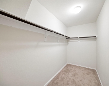 1606 Avocet Way - Photo Thumbnail 9