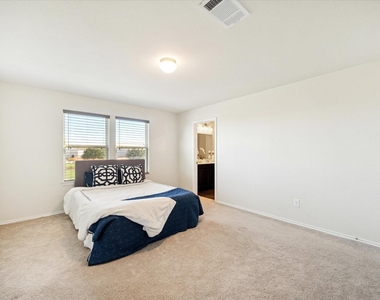 1606 Avocet Way - Photo Thumbnail 7