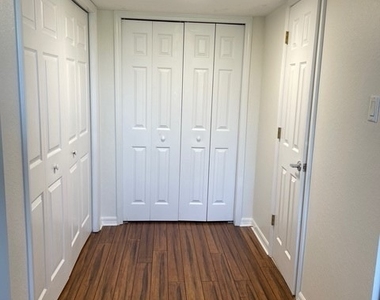 632 Victoria Drive - Photo Thumbnail 13