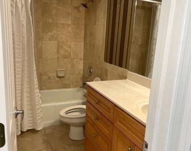 632 Victoria Drive - Photo Thumbnail 16