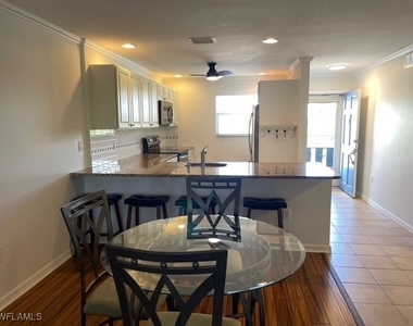 632 Victoria Drive - Photo Thumbnail 7
