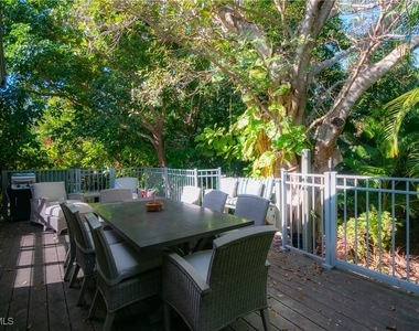 1313 Solana Road W - Photo Thumbnail 25