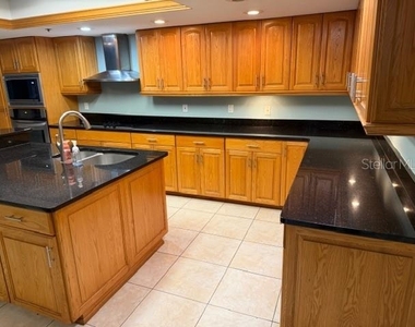 17900 Gulf Boulevard - Photo Thumbnail 11