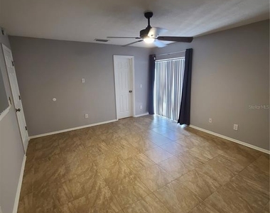 13701 Lazy Oak Drive - Photo Thumbnail 8