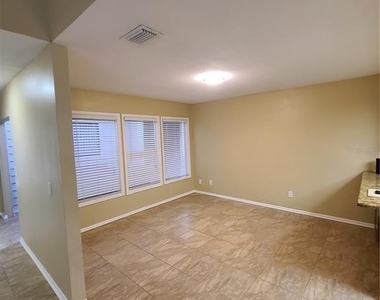 13701 Lazy Oak Drive - Photo Thumbnail 3