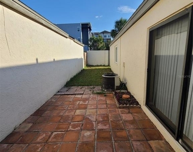 13701 Lazy Oak Drive - Photo Thumbnail 20