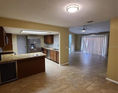 13701 Lazy Oak Drive - Photo Thumbnail 5