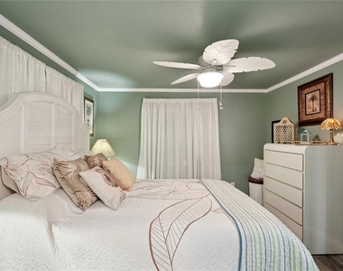 712 Roma Road - Photo Thumbnail 14