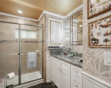712 Roma Road - Photo Thumbnail 11