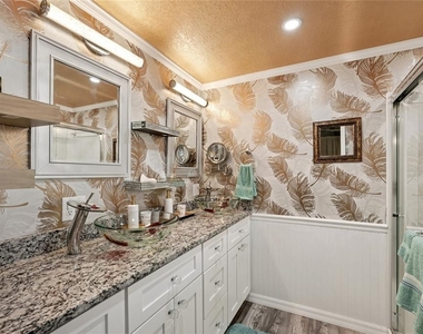 712 Roma Road - Photo Thumbnail 16