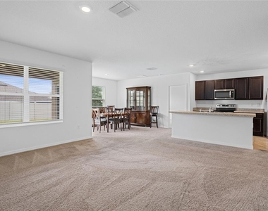 2143 Kalin Way - Photo Thumbnail 12