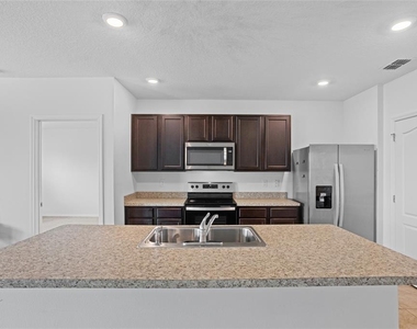 2143 Kalin Way - Photo Thumbnail 21