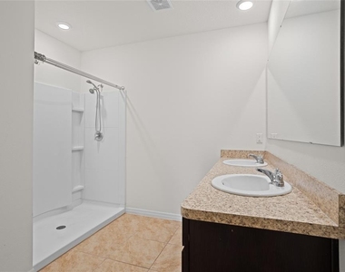 2143 Kalin Way - Photo Thumbnail 27