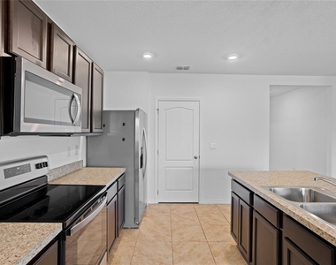 2143 Kalin Way - Photo Thumbnail 20