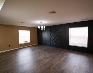 15040 Sw 39th Circle - Photo Thumbnail 4
