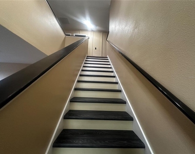 15040 Sw 39th Circle - Photo Thumbnail 14