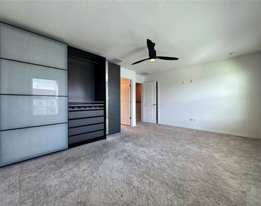 2962 Voyager Avenue - Photo Thumbnail 11