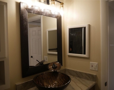 2411 Aspinwall Street - Photo Thumbnail 9
