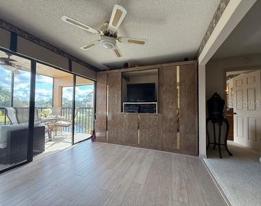 5525 Ashton Lake Drive - Photo Thumbnail 11