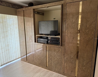 5525 Ashton Lake Drive - Photo Thumbnail 14